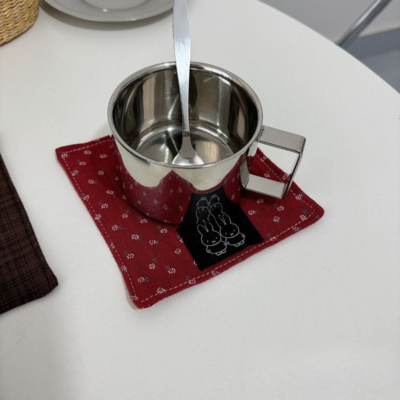Heiß begehrte niedliche Miffy- – Coffee Tea Room Bewertung und Preis