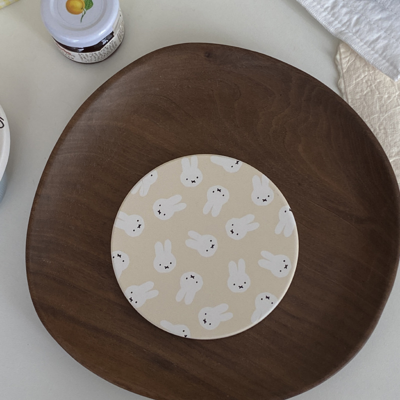 Heiß begehrte niedliche Miffy- – Coffee Tea Room Bewertung und Preis