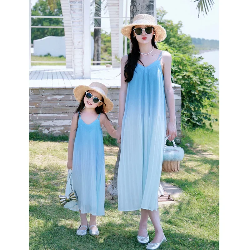 Resorts Look Mutter und Tochte – Coffee Tea Or Me Bewertung und Preis